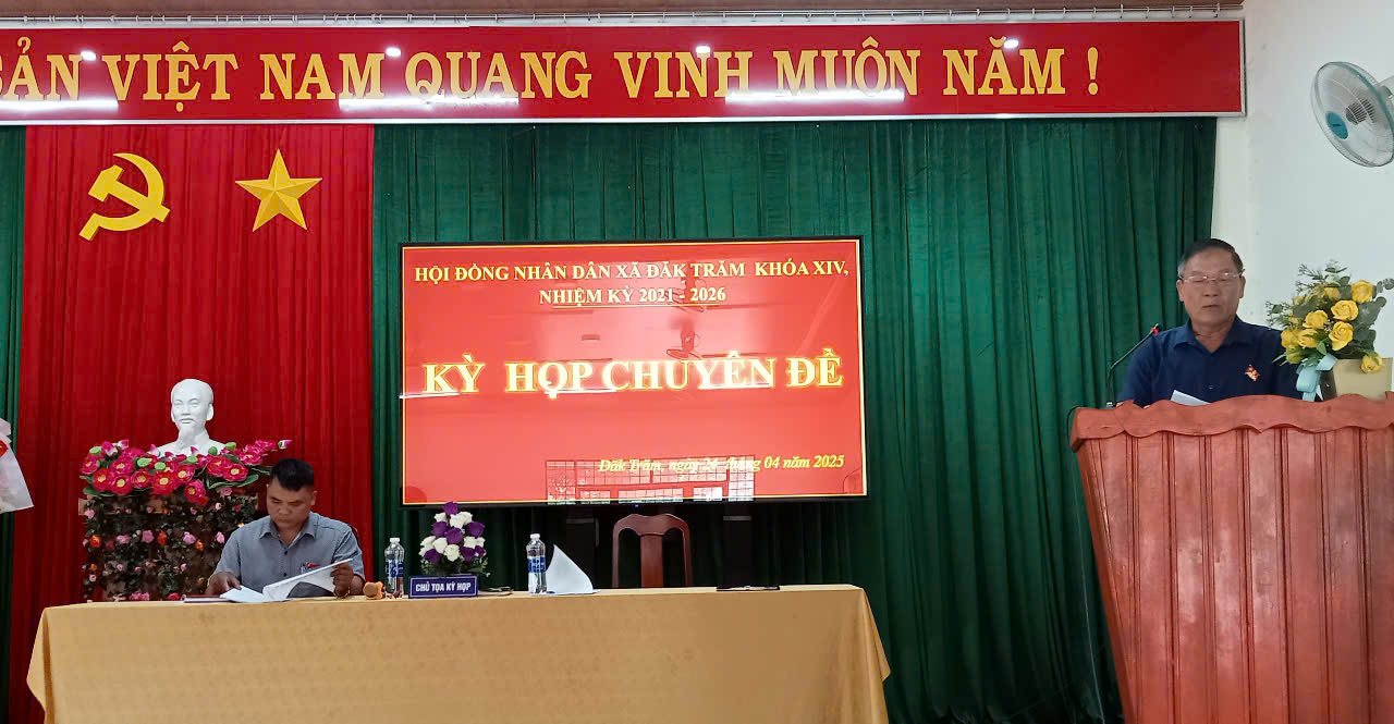 HĐND xã  Đăk Trăm Tổ chức kỳ họp chuyên đề tháng 4 năm 2025